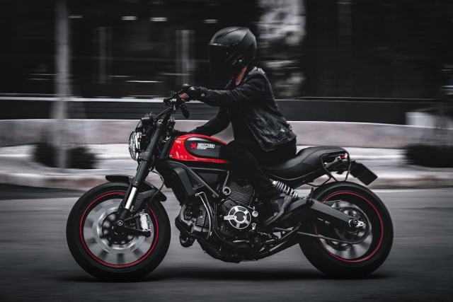 Équipement moto débutant : s'équiper intelligemment pour bien débuter Équipement moto débutant : s'équiper intelligemment pour bien débuter